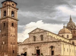Кафедральный собор Турина Иоанна Крестителя важны й культурный и религиозный памятник города