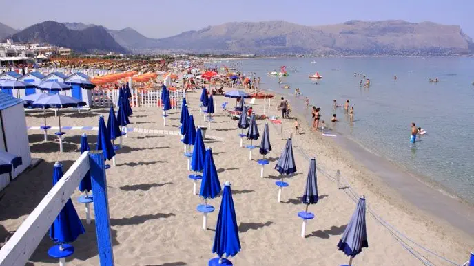 Lido Metamare, Мета это пляжный клуб, расположенный в Мета, Италия
