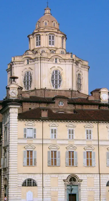 Церковь святого Лаврентия в Турине достопримечательности