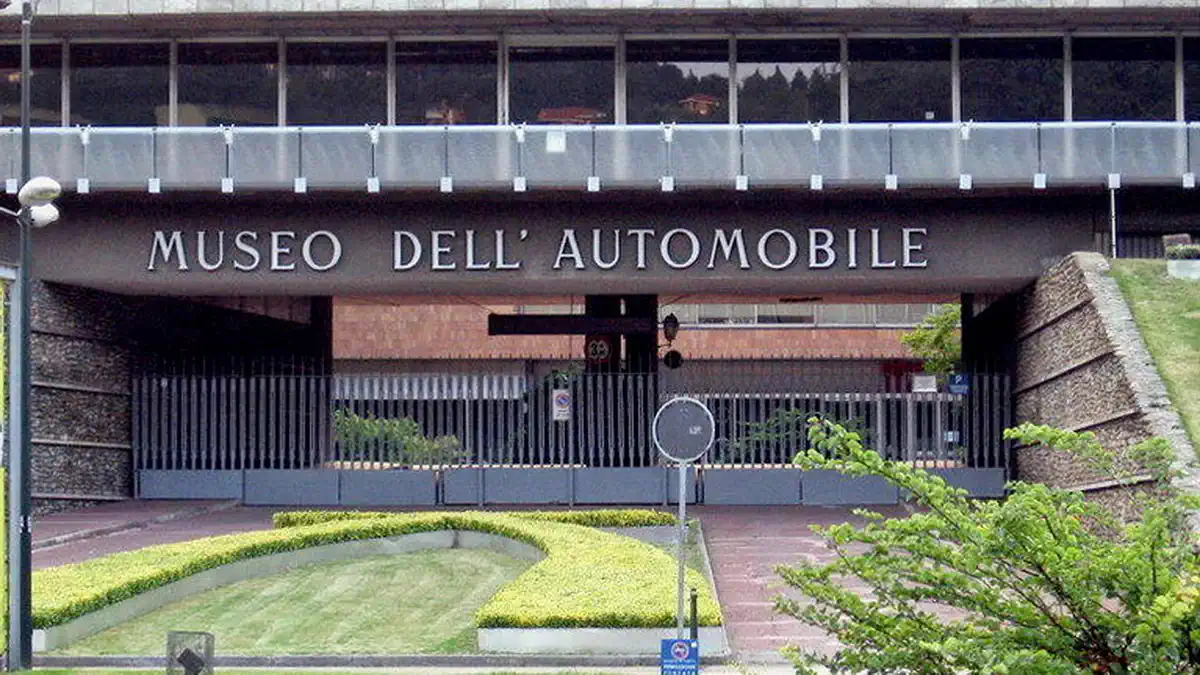 Автомобильный музей в Турине: Сердцебиение Итальянского Автомобилестроения