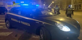 Незаконный оборот наркотиков в Турине финансовая полиция арестовала 6 человек Незаконный оборот наркотиков в Турине: финансовая полиция арестовала 6 человек