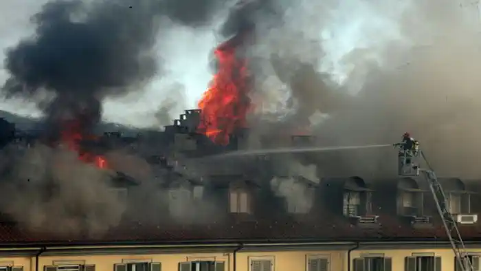 incendio corso re umberto l'angolo san quentino torino