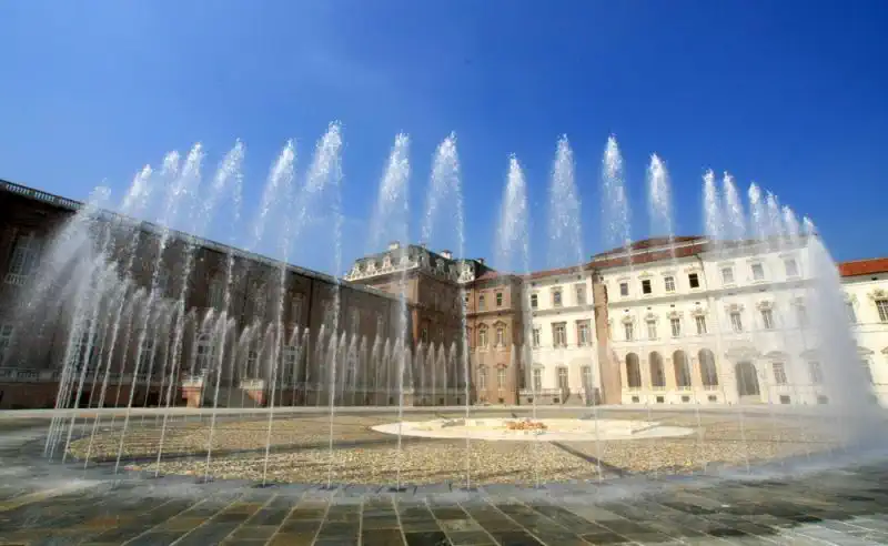 Королевские резиденции в Турин замок Венария Реале