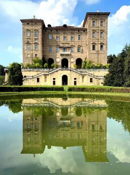 Герцогский замок Алье Пьемонт, семивековая история и красота