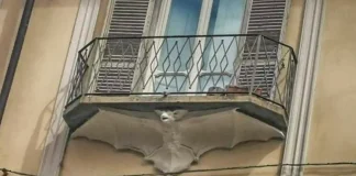 Дом летучих мышей в Турине: Оригинальный и Загадочный Дворец с «Крылатыми Стражами» Дом летучих мышей в Турине: Оригинальный и Загадочный Дворец с «Крылатыми Стражами»