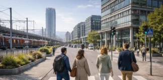 Третий небоскреб Турина: где появится новая башня и что изменится в районе Дора Третий небоскреб Турина в районе Дора: новая башня и городская перестройка городская сцена Турина, район Дора, современная архитектура и транспортный узел, без текста