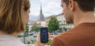 5G и 4G интернет в Турине: покрытие, скорость, тарифы и как выбрать лучший вариант 5G и 4G интернет в Турине: покрытие и скорость связи Современный городской сюжет без текста: человек проверяет скорость мобильного интернета на смартфоне на фоне улицы Турина