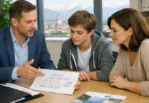 Школа в Италии после 9 класса: куда пойти учиться в Турине и как выбрать лучшее направление Школа в Италии после 9 класса в Турине: выбор направления и консультация подросток с родителем обсуждают выбор liceo/tecnico с консультантом, современная атмосфера Турина