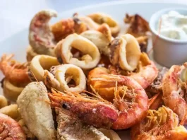 Традиционный Fritto Misto Piemontese в ресторане Пьемонта