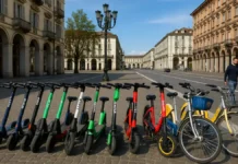 Аренда велосипедов и самокатов в Турине Гид по bike-sharing 2025 электросамокат Dott в центре Турина, 2025 год