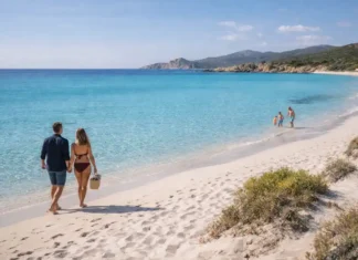 Сардиния из Турина: самые красивые пляжи с белым песком и как добраться до Poetto и Chia Самые красивые пляжи юга Сардинии - белый песок и бирюзовая вода юга Сардинии: белый песок, прозрачная бирюзовая вода, мягкий дневной свет, спокойная атмосфера уикенда