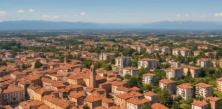 10 лучших городов и коммун для жизни в Пьемонте по мнению ИИ Панорамный вид на города Пьемонта летом