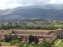Чертоза Падула в Кампании самый большой монастырь Италии (UNESCO)