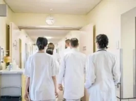 Италия Флоренция расследование полиции в госпитале фейковые очереди