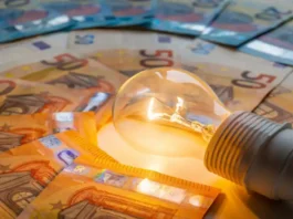 Bonus bollette 2026: как получить до 1.226 евро скидки на газ, свет и воду в Италии Bonus bollette 2026 Италия скидки до 1.226 евро семья в Италии получает счета за свет и газ со скидкой