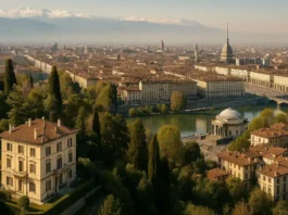 Элитные районы Турина — центр и холмы с видом на По Вид с холмов Турина на реку По и Gran Madre, премиальные дома, мягкий дневной свет.