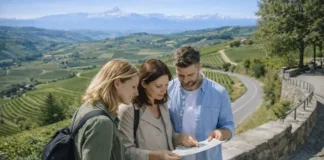 Пьемонт: путеводитель по региону Италии для жизни, отдыха и инвестиций Пьемонт Италия: винные холмы, Альпы и озера - путеводитель Панорамный кадр Пьемонта для хаба: холмы с виноградниками, на горизонте Альпы, мягкий дневной свет, ощущение путешествия.