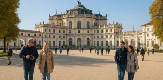 Охотничий замок Ступиниджи под Турином: полный гид по дворцу Савойской династии Охотничий замок Ступиниджи под Турином – вид на фасад и площадь перед дворцом