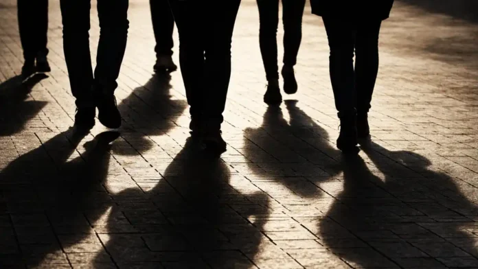 Суд в Милане по делу «Hydra» и новости Италии 2026 иллюстрация к новости о суде по делу «Hydra» в Милане: сдержанная атмосфера, без логотипов и текста