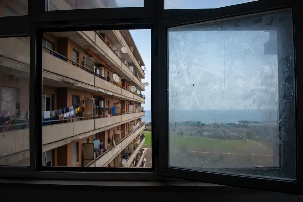 Hotel House у Адриатики: от курортного дома до жилищного тупика Италии